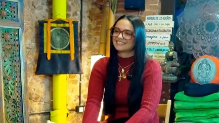 Holisticament - L'ambient de treball amb Júlia Vargas