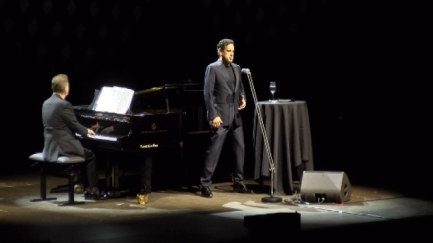 Juan Diego Flórez captiva el públic de Cap Roig amb un recital d'òpera i cançó popular