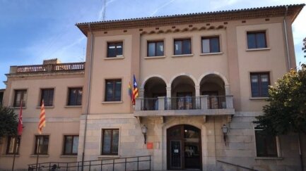 La Bisbal d'Empordà segueix avançant en la renovació de la canonada principal