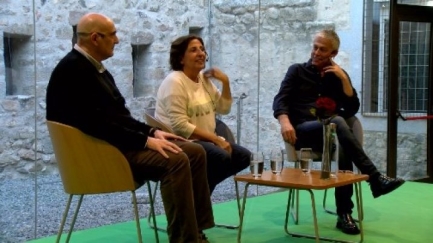 La conversa 'Parlem de Sant Jordi' omple de gom a gom Calonge