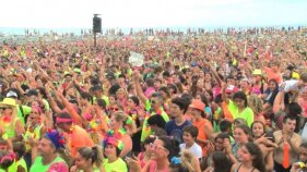 La Diverbeach 2022 reuneix 23 mil persones a la platja de Sant Antoni