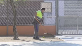 La figura del conserge ja és present a les escoles de Sant Antoni