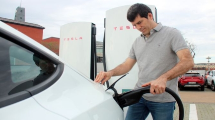 La millora del preu i de l'autonomia: els beneficis principals del vehicle elèctric