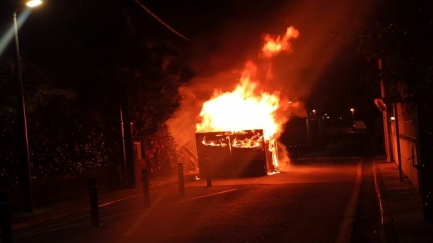 La policia local de Platja d'Aro deté un home per la crema de contenidors