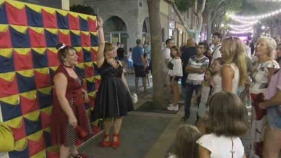 La sisena Nit en Blanc omple els carrers de Sant Feliu de Guíxols