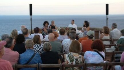 La Taula dels artistes parla de pintura i melmelada amb Jordi Estanyol i Glòria Juanals