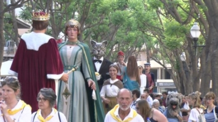 La XXIV Trobada de Gegants torna a omplir Sant Feliu de cultura popular