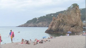 L'Ajuntament de Begur senyalitzarà la platja d'Illa Roja com a platja de tradició nudista