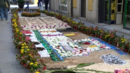 L'art floral omple Sant Feliu en una nova edició del Guíxols Flors