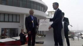 L'associació Llop de Mar rep la medalla d'or de Sant Feliu de Guíxols