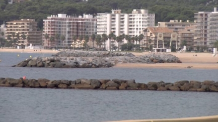 Les obres d'estabilització de les platges en impàs per un informe tècnic sobre l'espigó