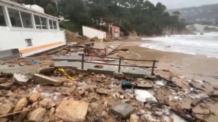 Les ondes superen els 9 metres d'alçada al litoral de Begur