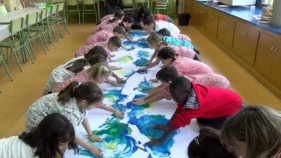 L'Escola l'Estació aprèn sobre els animals marins amb la quinzena del medi i la ciència