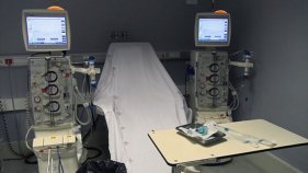 L'Hospital de Palamós renova l'equip d'hemodiàlisi