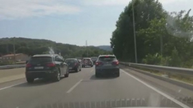 Llargues cues el l'operació tornada del pont de la segona Pasqua