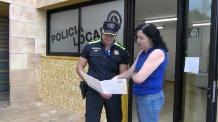 L'Oficina de la Policia Local a Calella atén 200 persones i gestiona 75 denúncies