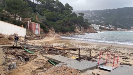 Maite Selva: “La prioritat és recuperar les platges malmeses pel temporal”