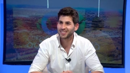 Marc Sayols presenta 'Trinxera d'idees', una antologia dedicada a Fidel Castro