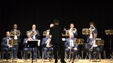 Monti Galdón estrena la sardana 'Calonge i Sant Antoni pensa en lila'