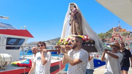 Navegants, pescadors i mariners celebren la Festivitat de la Mare de Déu del Carme