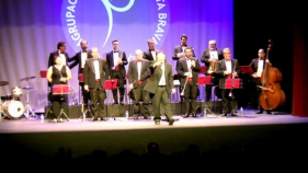Organitzen un concert homenatge a Martí Camós