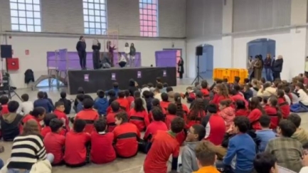 Palafrugell commemora el 8M amb la participació dels centres educatius
