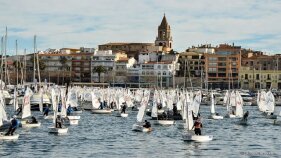 Palamós celebra amb èxit la 32a Optimist Trophy marcada per la inestabilitat meteorològica