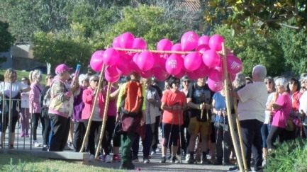 Palamós i Sant Joan sumen 298 participants a la cursa solidària contra el càncer de mama