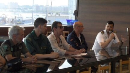 Palamós reconeix les tripulacions dels vaixells de vigilància participants al Terra de Mar