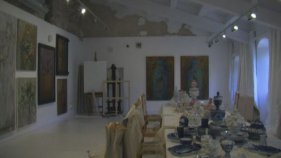 Pepa Poch converteix el pis de dalt del Monestir en el seu 'atelier'