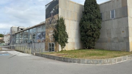 Platja d’Aro vol una façana nova i trencadora per al Palau d’Esports