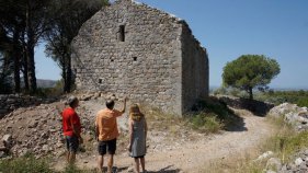 Posen al descobert vestigis de l’origen de l'església romànica de Santa Maria del Palau