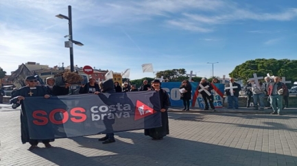 Protesta a Palamós pel projecte urbanístic de la Pineda d’en Gori