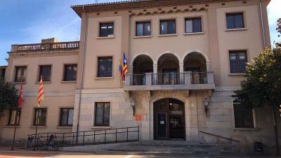 PSC i Podemos de la Bisbal lamenten la pujada de sou de l’alcalde a 40.000 euros anuals