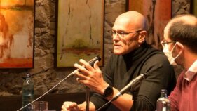 Raül Romeva presenta 'Ubuntu' a Casa Irla