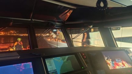 Rescaten vuit persones d’un iot a la deriva davant les illes Medes