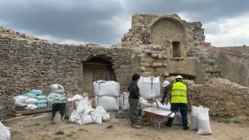 Restauren l'emblemàtic portal de la Verge de Peratallada