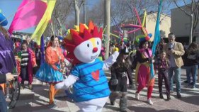 S'Agaró viu la primera rua a Castell-Platja d'Aro amb el carnaval infantil