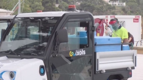 Sant Feliu estrena dos nous vehicles de neteja i desinfecció
