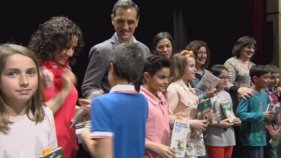 Sant Feliu fa entrega dels premis de Sant Jordi als alumnes de la ciutat