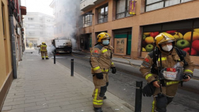 S'incendia una màquina escombradora al centre de Palamós