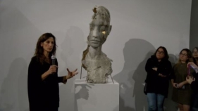 Tania Font presenta la seva obra 'Ècdisi' a Palamós