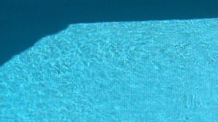 Tanquen la piscina de la Bisbal d'Empordà per la defecació d'un infant a l'aigua