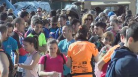 Un miler de persones participen a la 3a Marxa Solidària 'Amb Pas Ferm'