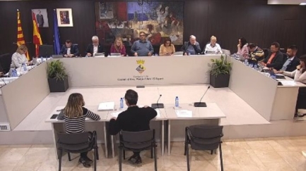 ​Platja d'Aro frena l’ampliació del Port d’Aro en un ple marcat per la polèmica del Ramadà
