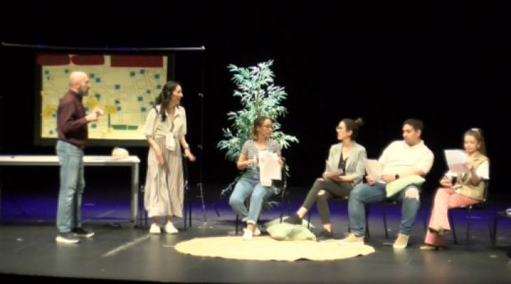La Crida porta l’humor i la sàtira local a escena amb l’estrena de 'Cròniques Ganxones'