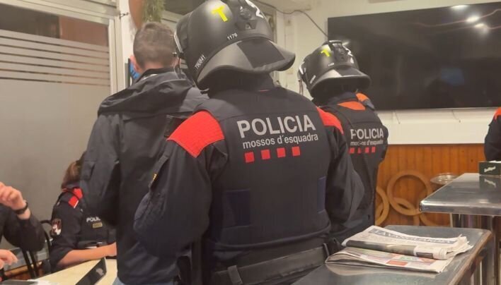 35 persones identificades, 16 amb antecedents, en el dipositiu Kanpai a Palafrugell