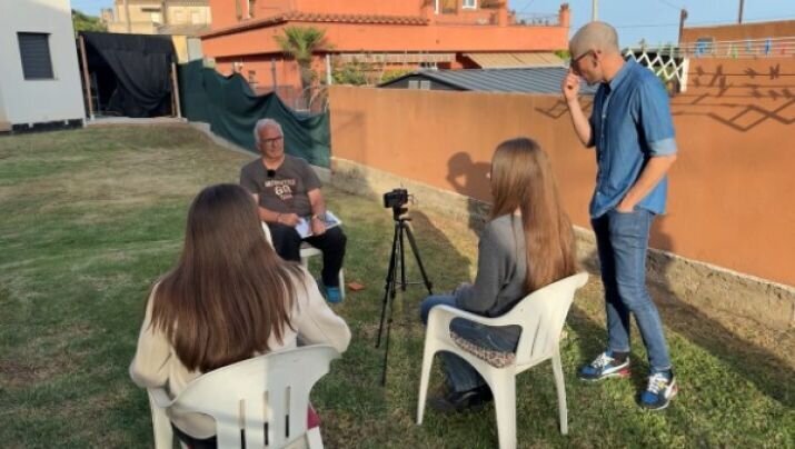 Alumnes de 4t d'ESO mantenen vives les històries de Calonge amb un Banc de Memòria