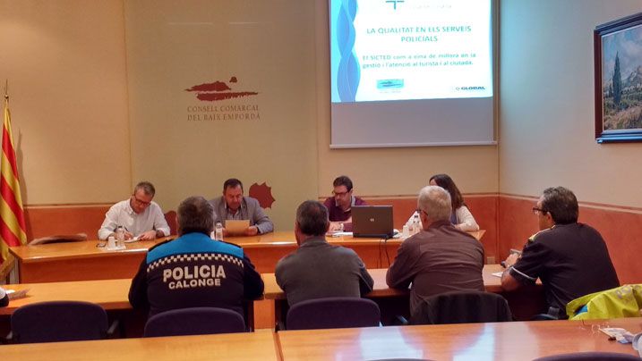 Aposten per millorar la qualitat de la gestió entre el ciutadà i la Policia Local