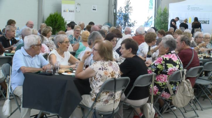 Calonge i Sant Antoni homenatja la gent gran amb un dinar de germanor per a 250 persones